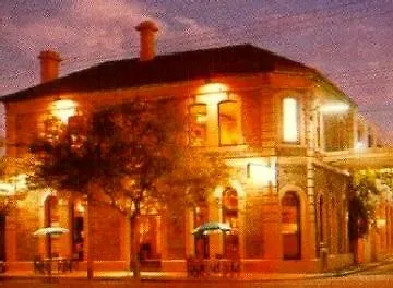 Breakfree Directors Studios Adelaide Austrálie