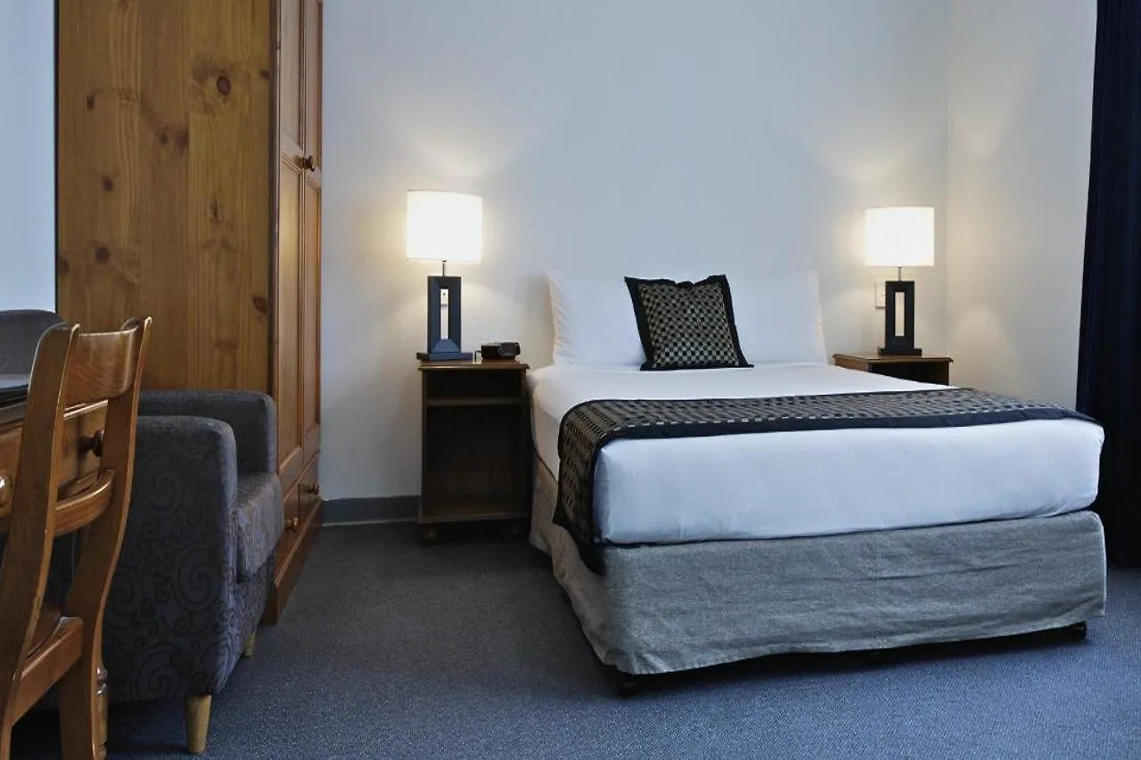 Aparthotel Breakfree Directors Studios Adelaide