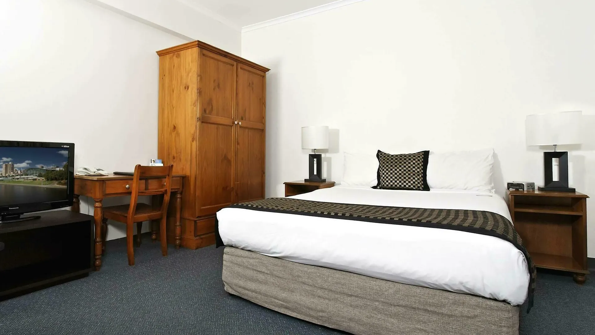 Breakfree Directors Studios Adelaide Aparthotel