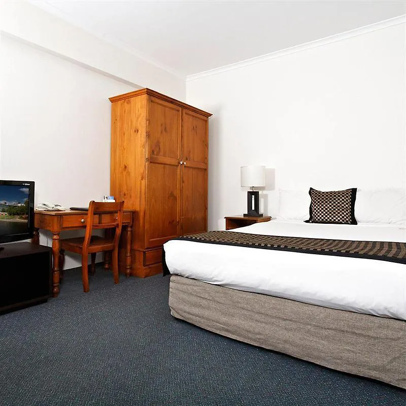 Breakfree Directors Studios Adelaide Aparthotel
